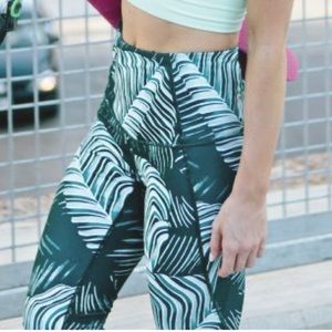 Zella ‘Hatha’ High Waist Crop Leggings